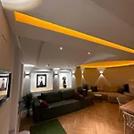 Apartment Deribasovskaya 12