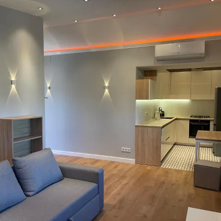 Apartment Deribasovskaya 12