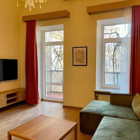 Apartment Deribasovskaya 12