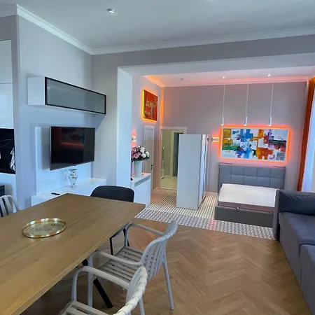 Apartment Deribasovskaya 12 Odesa