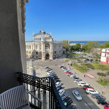 Deribasovskaya 12 *