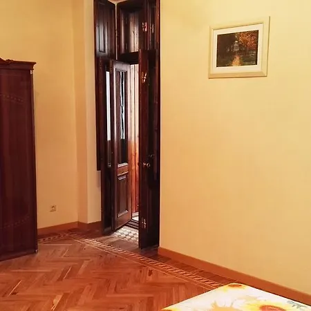 Deribasovskaya 12