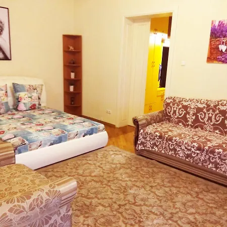 Apartment Deribasovskaya 12